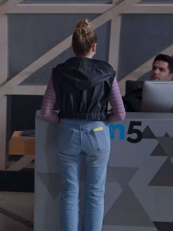 Asli Tuna As the Crow Flies S01 Black Vest