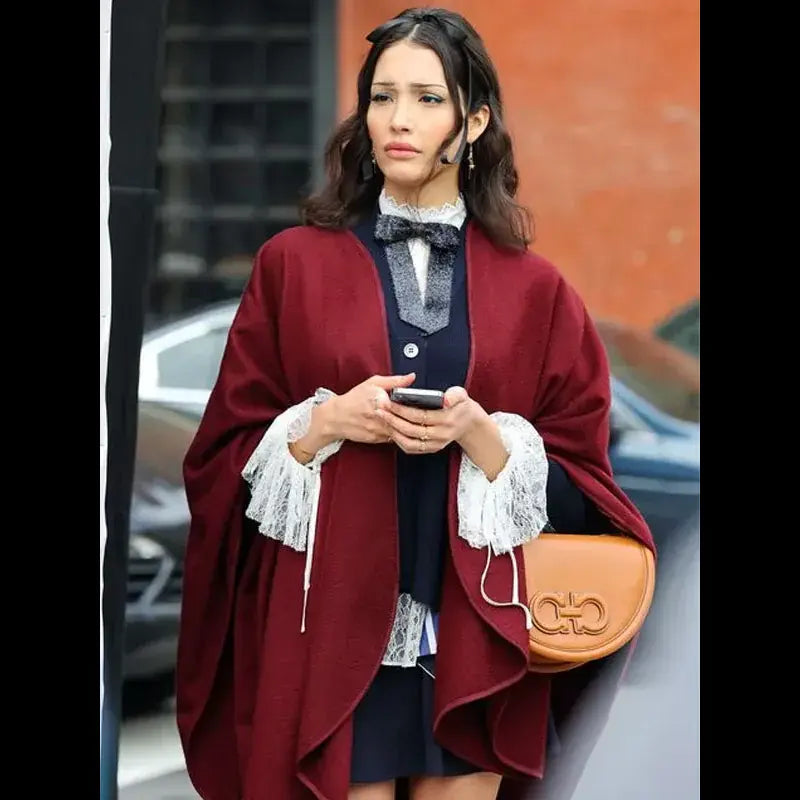 Gossip Girl S02 Zión Moreno Cape Cardigan