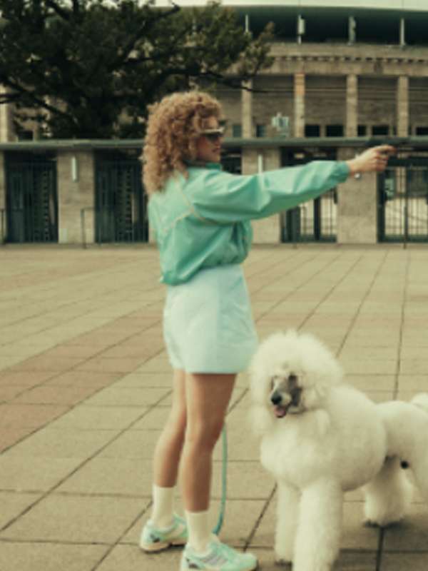 Jella Haase Kleo S02 Blue Jacket