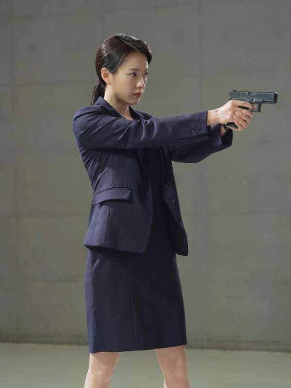 Han Hyo-joo Moving S01 Blue Blazer