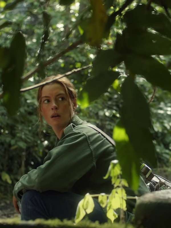 Anne Hathaway The Last Thing He Wanted Green Jacket